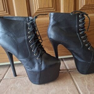 Black Lace-Up Platform Ankle Boots with High Stiletto Heel